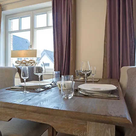 Apartmán Maisonette No 8 *